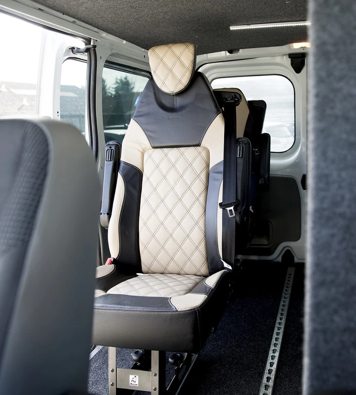 Passenger seats M1 seats, Twinplate floor system.